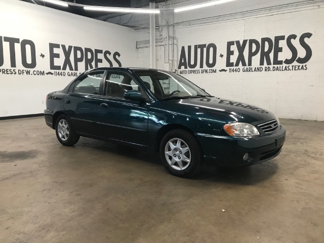 Evergreen 2002 Kia Spectra LS Sedan Front-Wheel Drive Automatic