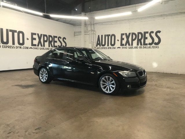 Tuxedo Black 2011 BMW 3 Series Sedan Rear-Wheel Drive Automatic