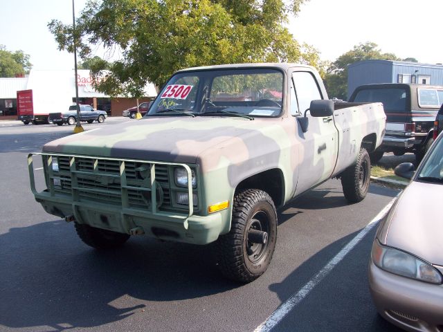 Chevy D30 Military Trucks