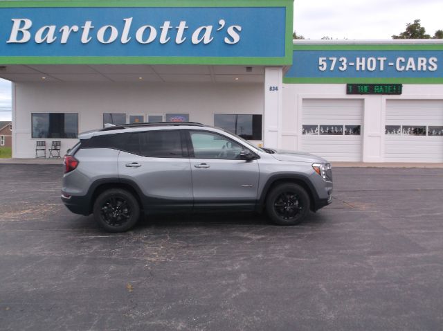 2024 GMC Terrain AT4