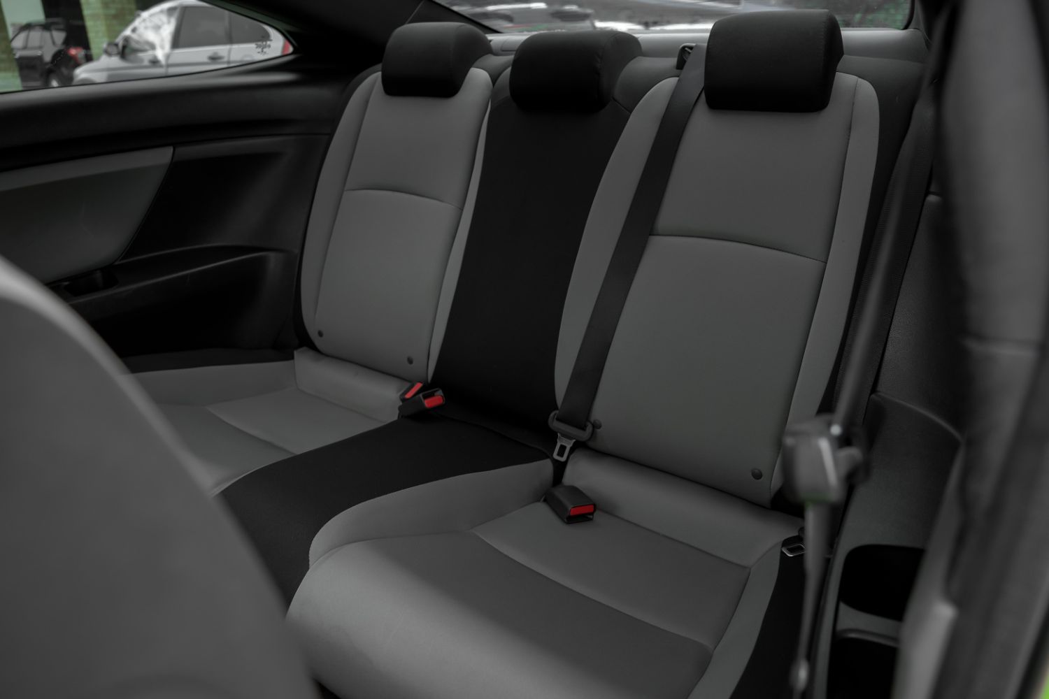 2016 Honda Civic LX-P Coupe CVT 33