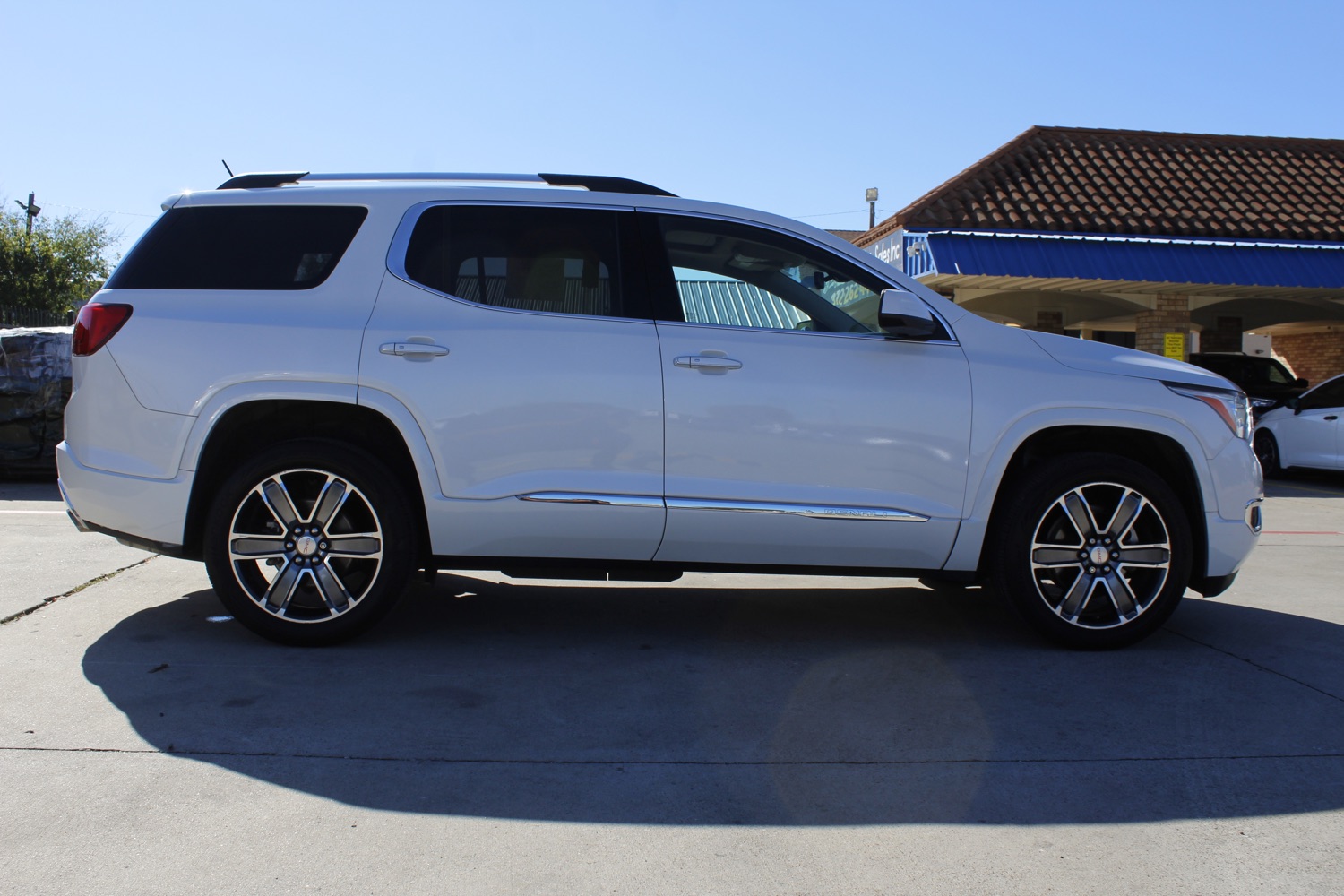 2019 GMC Acadia Denali 9