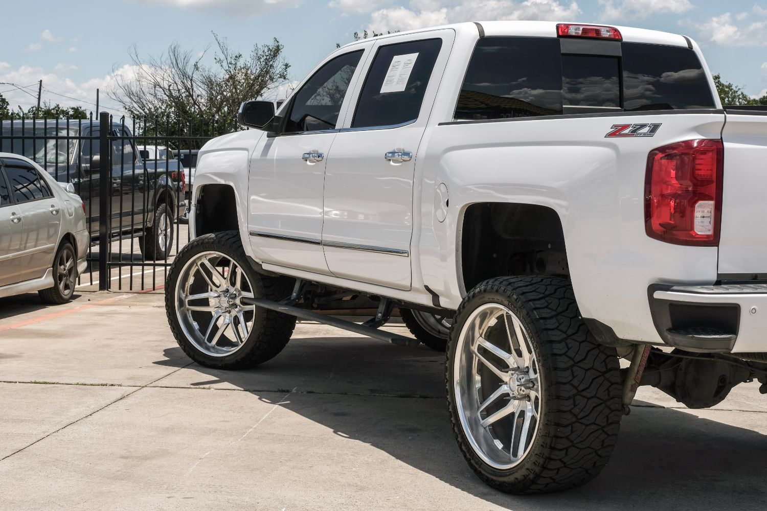 2017 Chevrolet Silverado 1500 LTZ Crew Cab 4WD 15