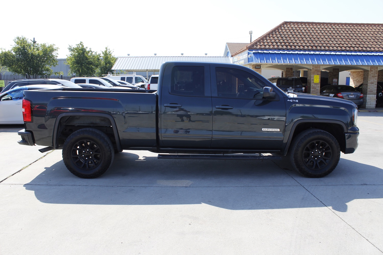 2017 GMC Sierra 1500 Base Double Cab 4WD 8