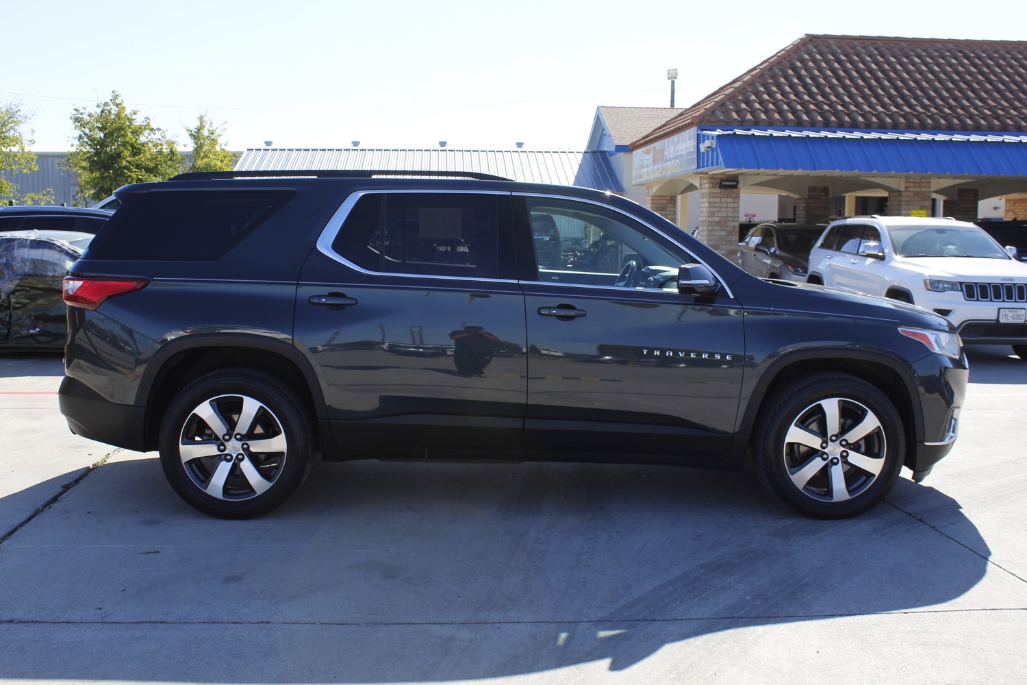 2019 Chevrolet Traverse LT Leather FWD 8