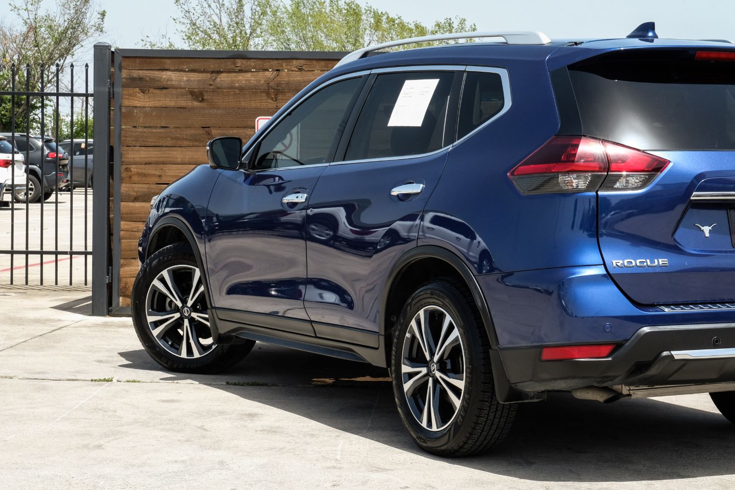 2020 Nissan Rogue SV 2WD 14