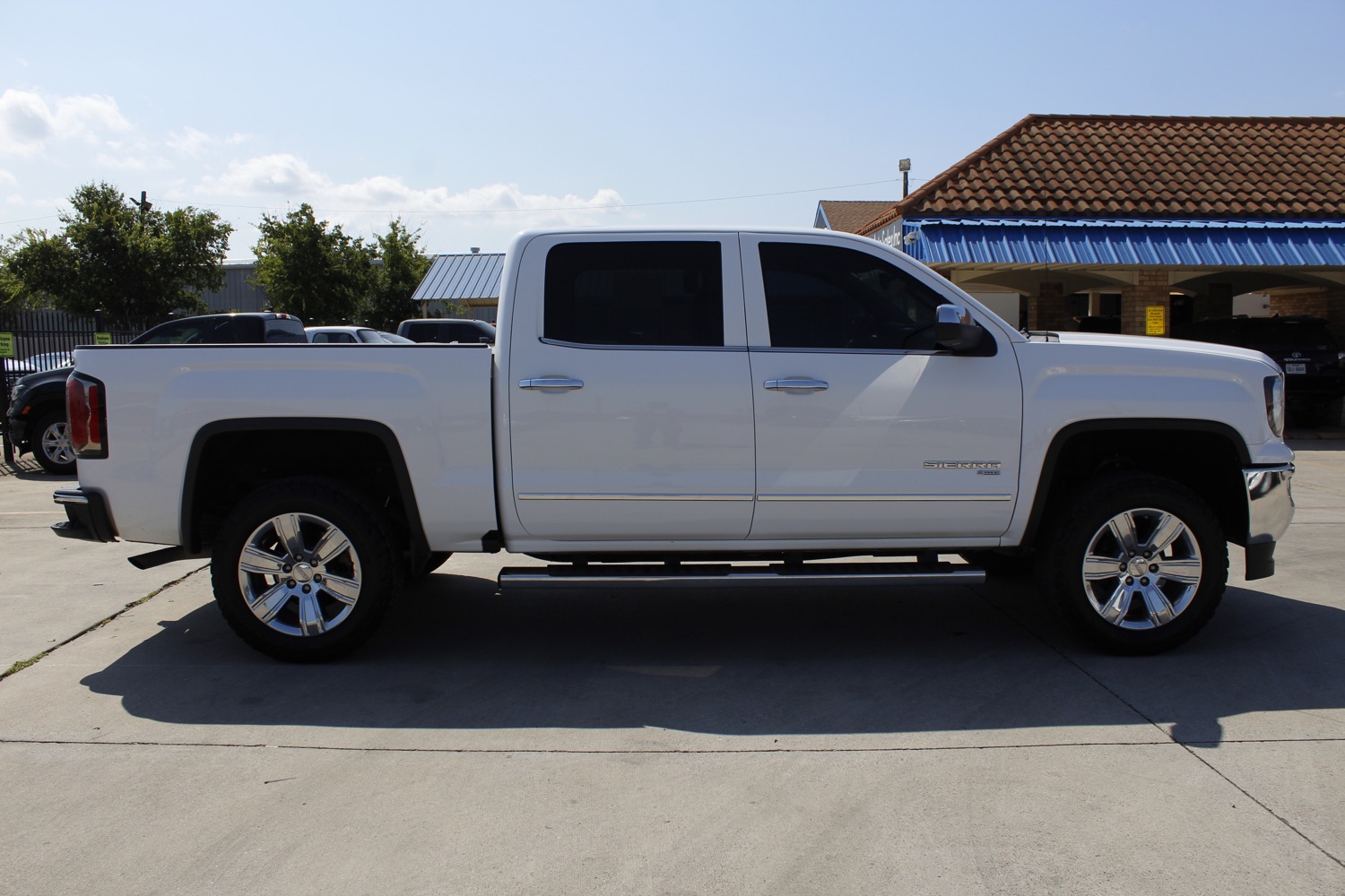 2018 GMC Sierra 1500 SLT Crew Cab Short Box 2WD 8