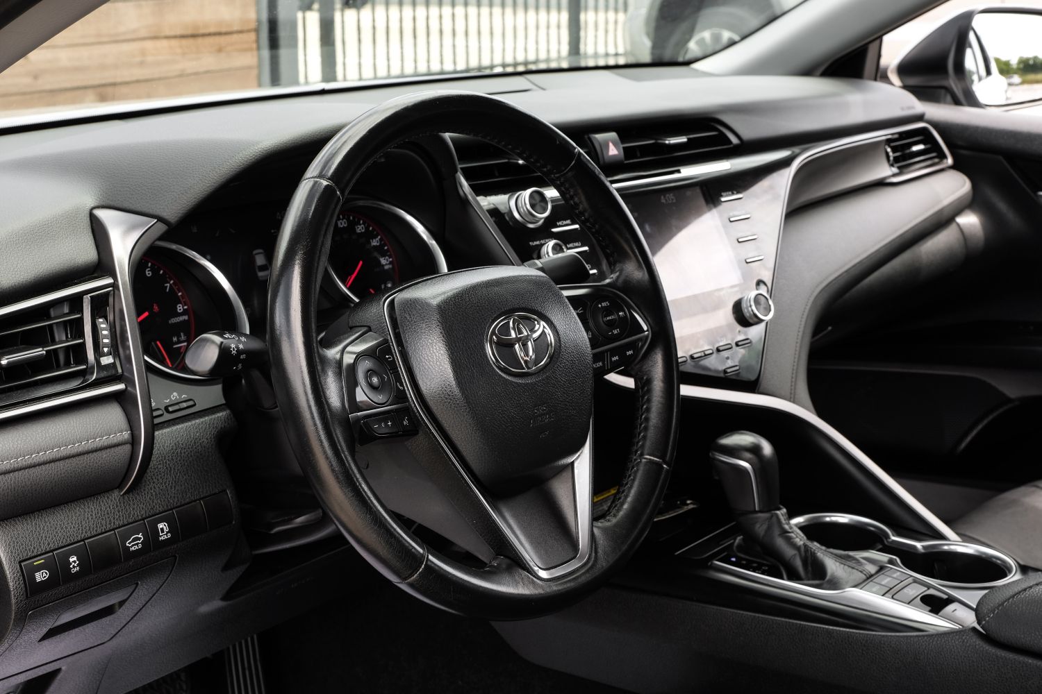 2019 Toyota Camry XSE 26