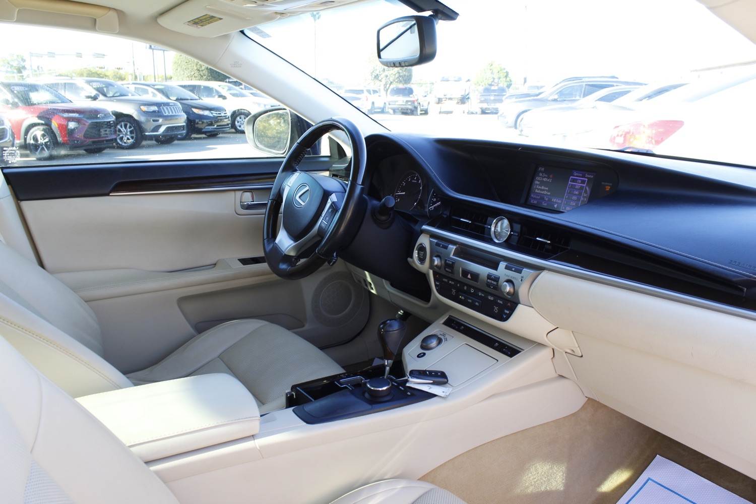 2014 Lexus ES 350 Sedan 13