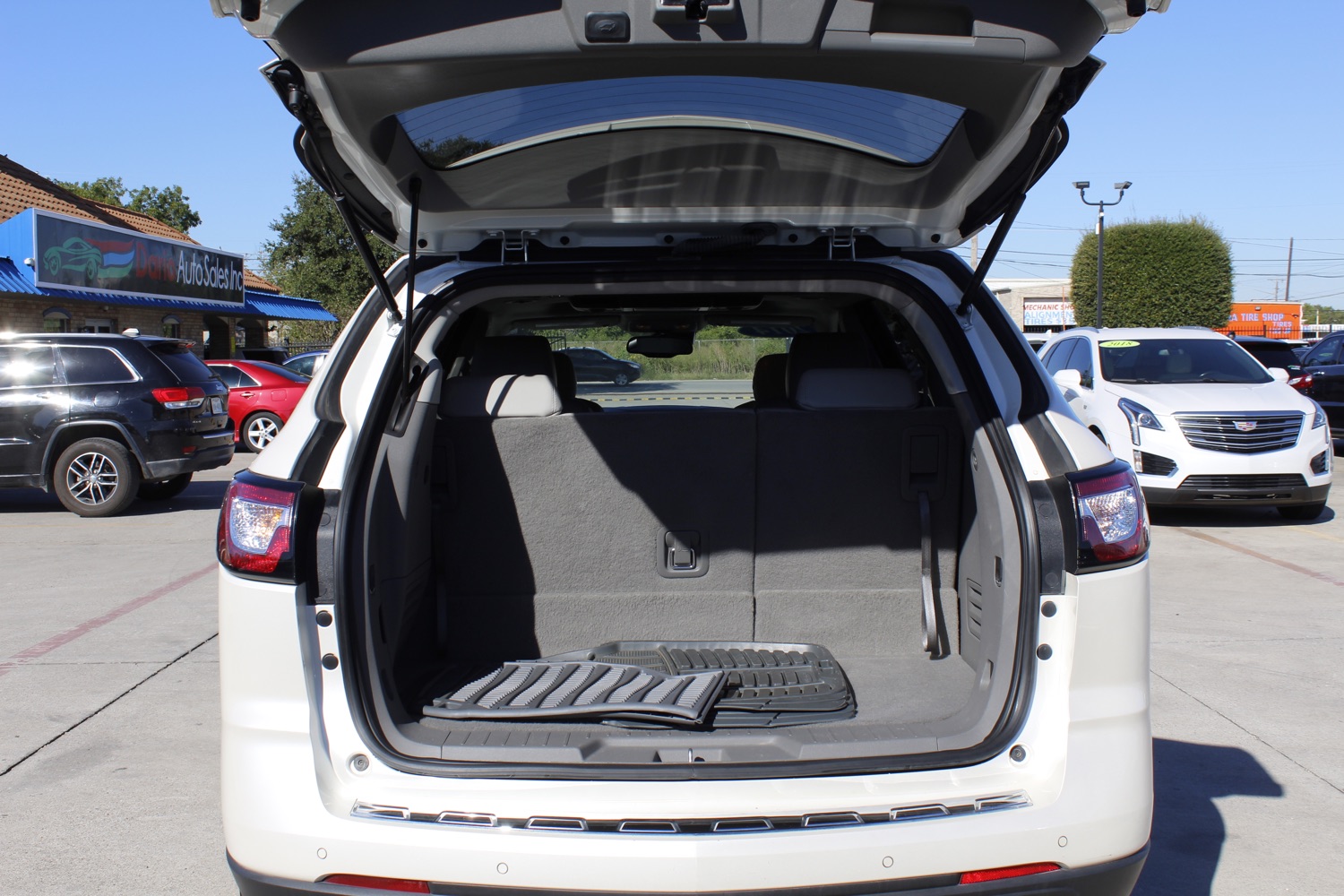 2014 Chevrolet Traverse LTZ AWD 8