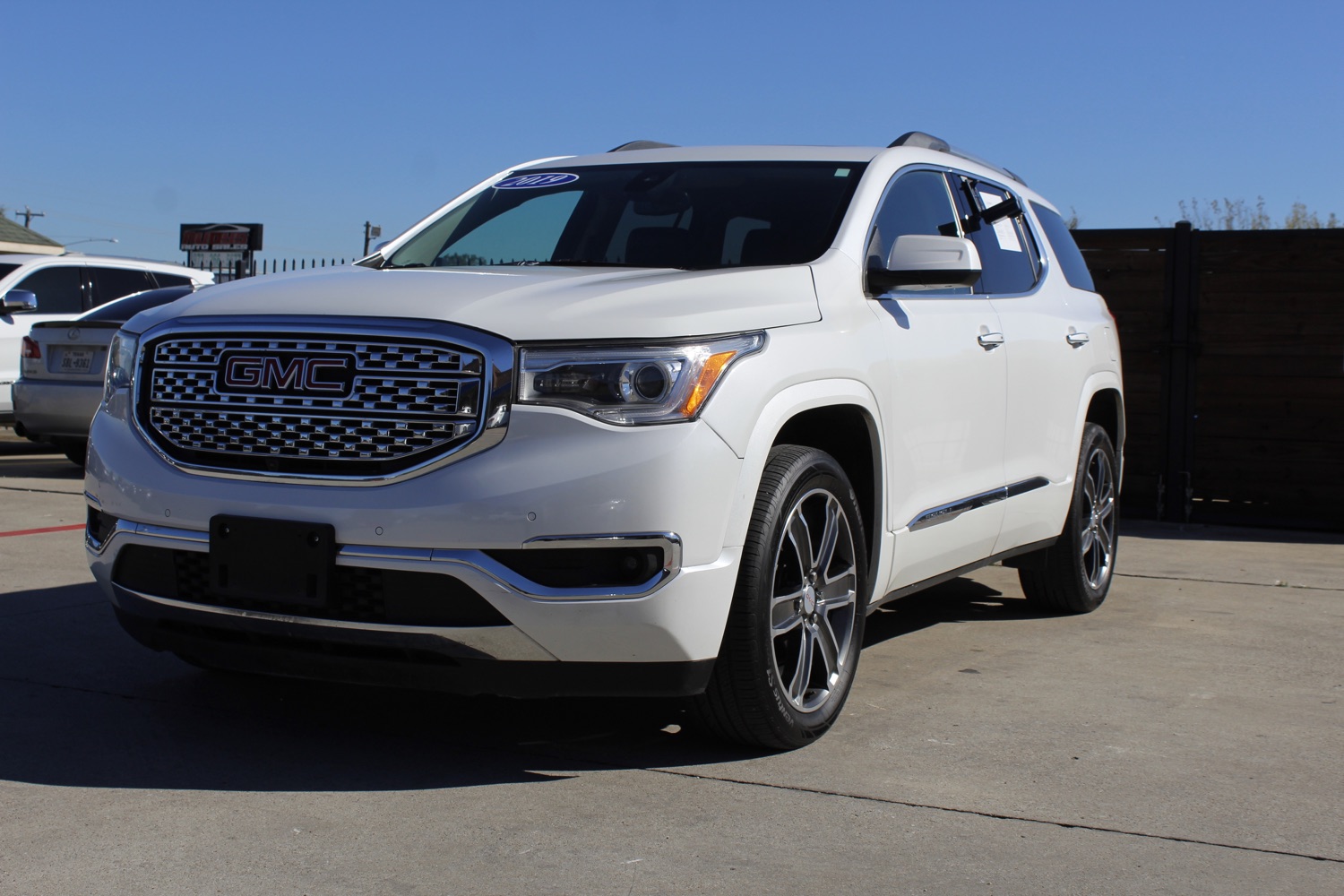 2019 GMC Acadia Denali 2