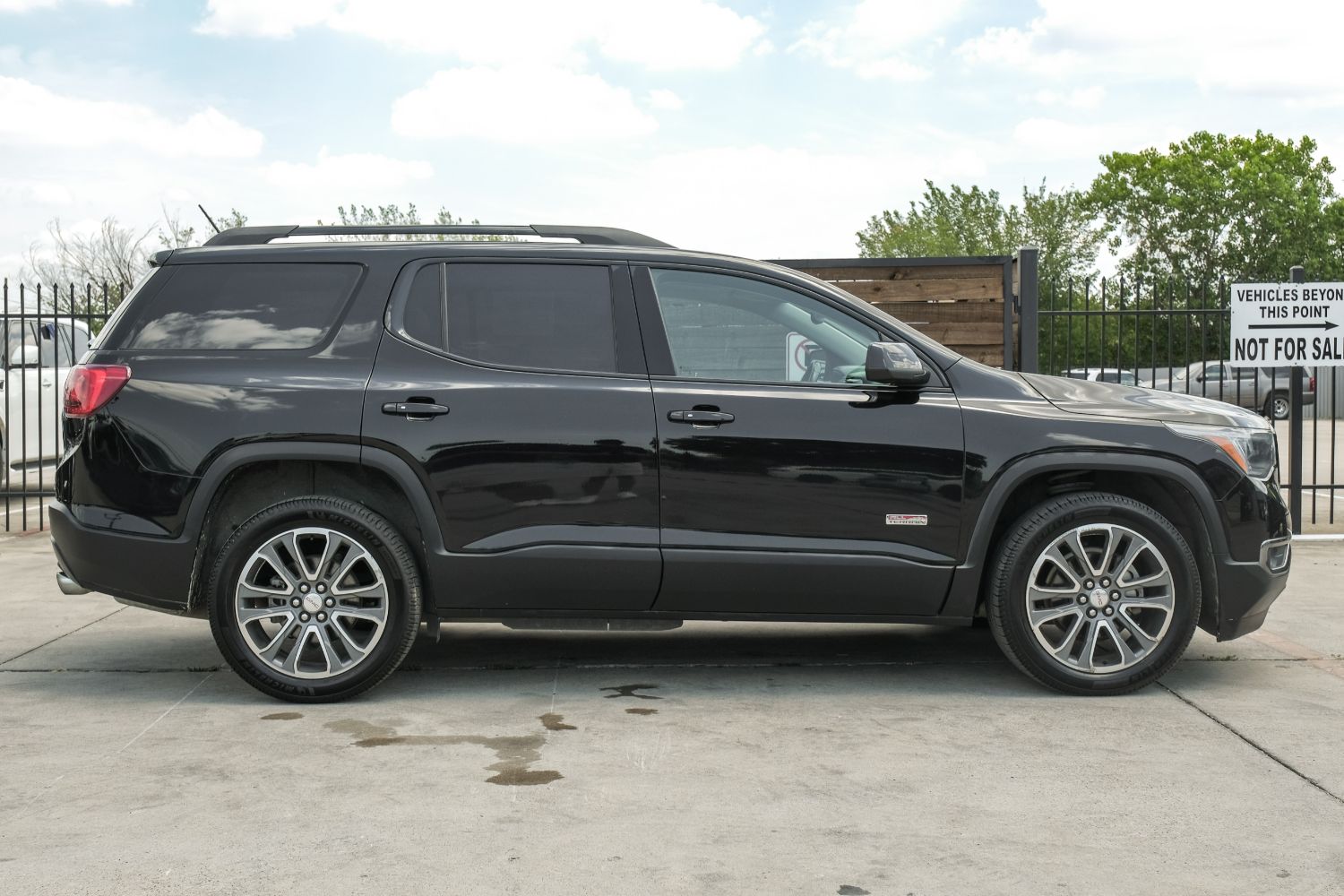 2017 GMC Acadia All Terrain 2 AWD 10