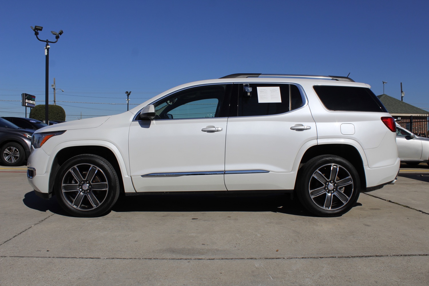 2019 GMC Acadia Denali 3