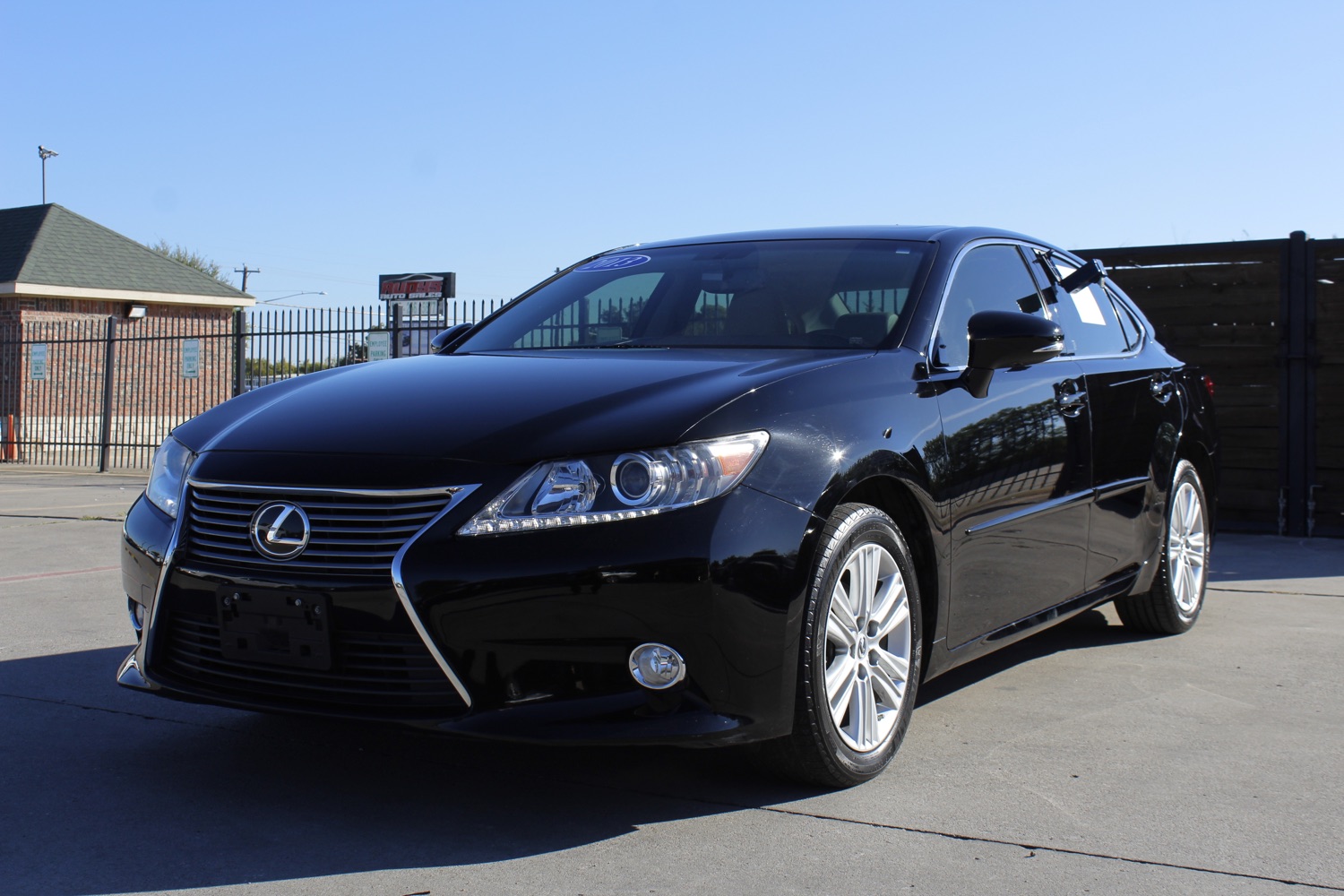 2013 Lexus ES 350 Sedan 2