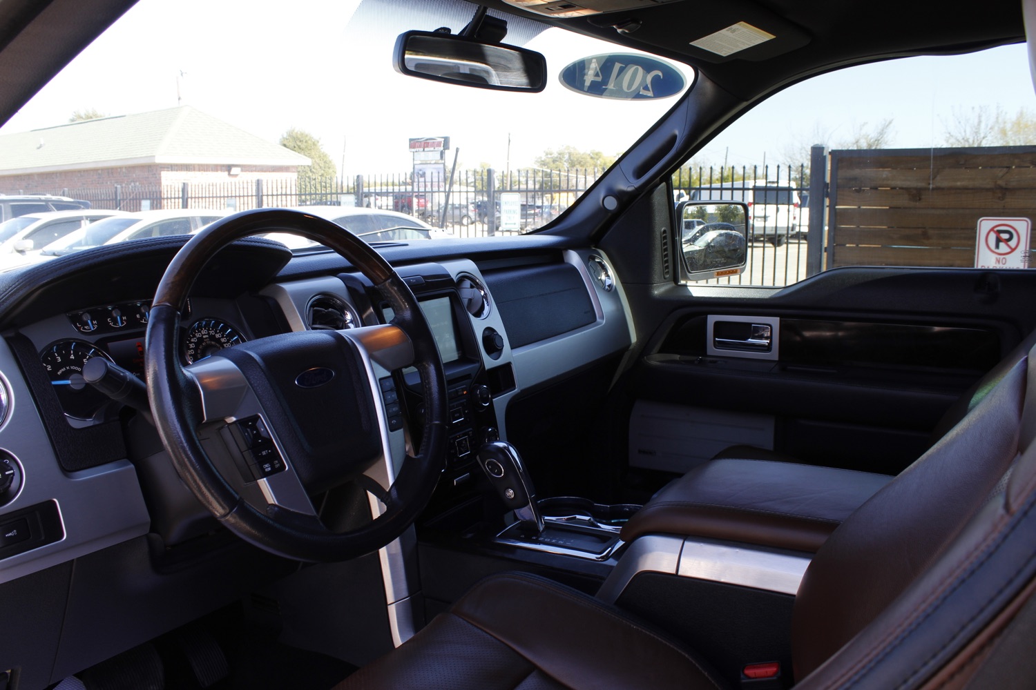 2014 Ford F-150 Platinum SuperCrew 5.5-ft. Bed 4WD 13