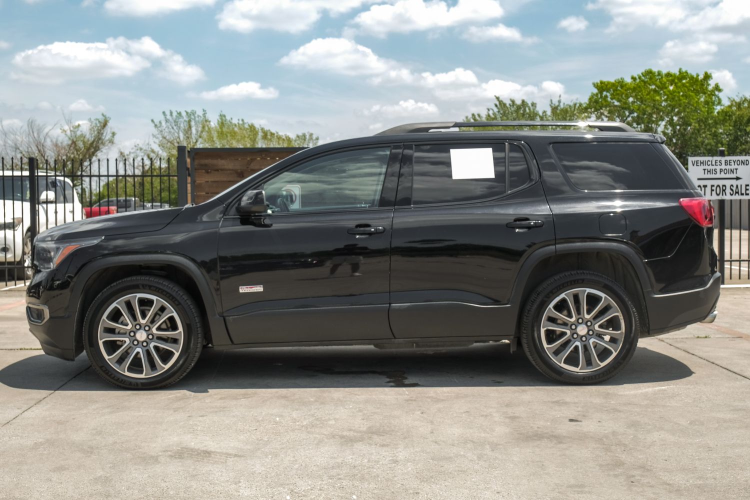 2017 GMC Acadia All Terrain 2 AWD 16