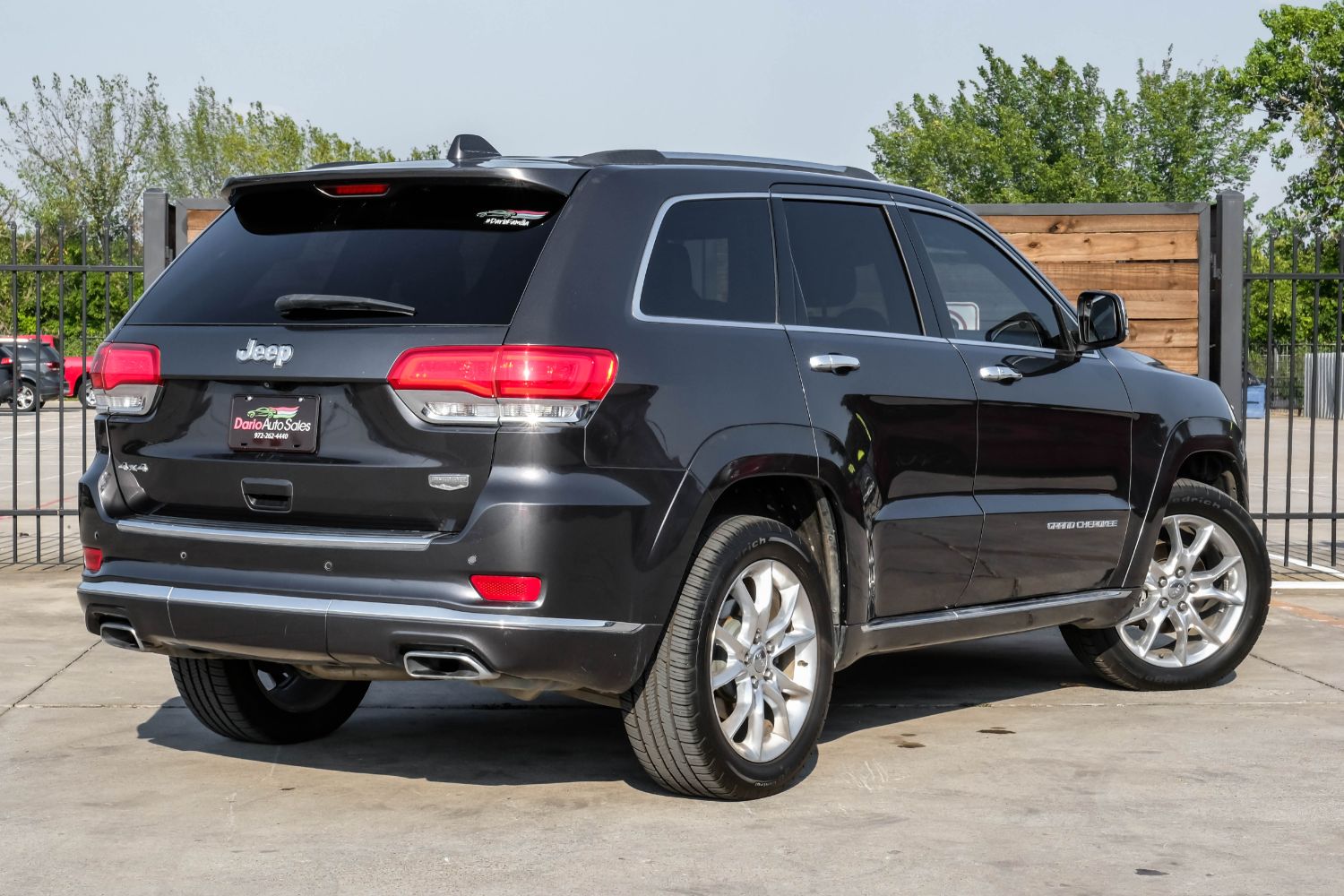 2015 Jeep Grand Cherokee Summit 4WD 11