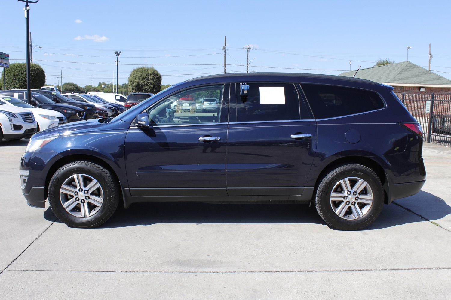 2016 Chevrolet Traverse 2LT FWD 3