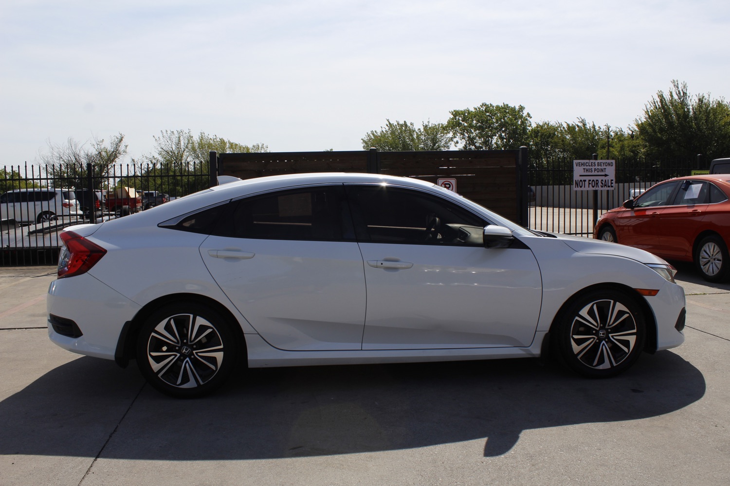 2016 Honda Civic EX-T Sedan CVT 3