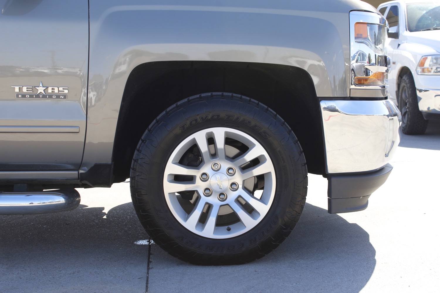 2017 Chevrolet Silverado 1500 LT Double Cab 2WD 9