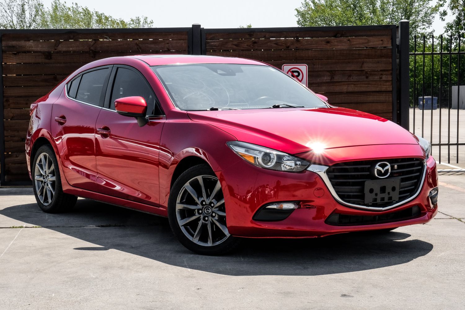 2018 Mazda MAZDA3 s Touring AT 4-Door 8