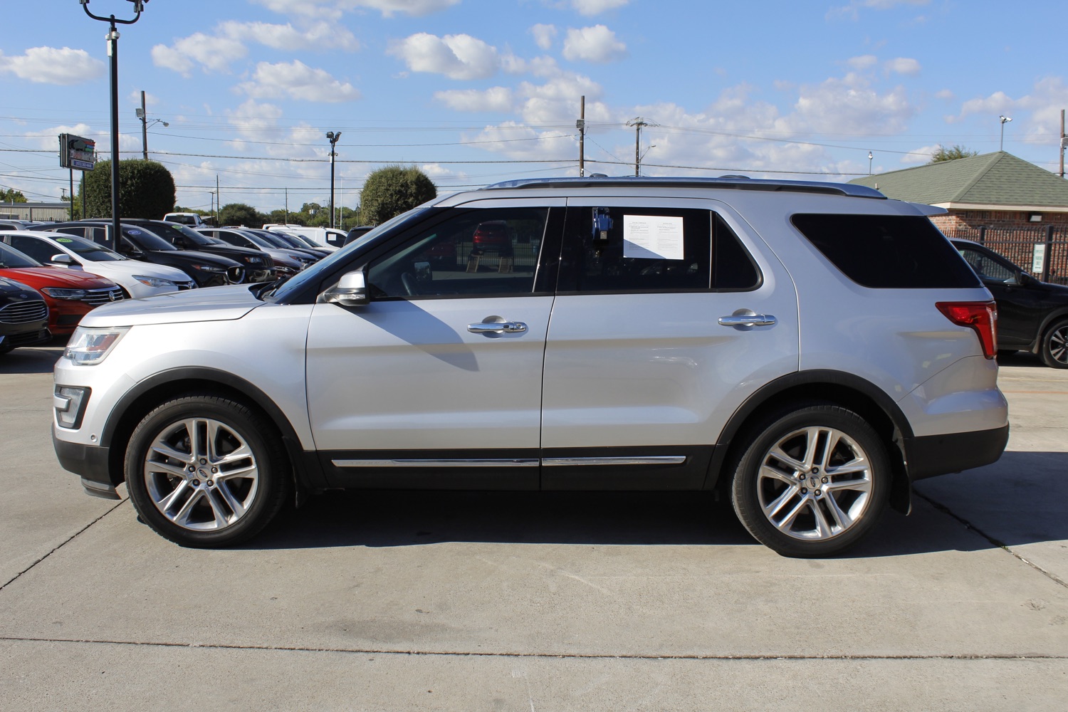 2016 Ford Explorer Limited 4WD 3