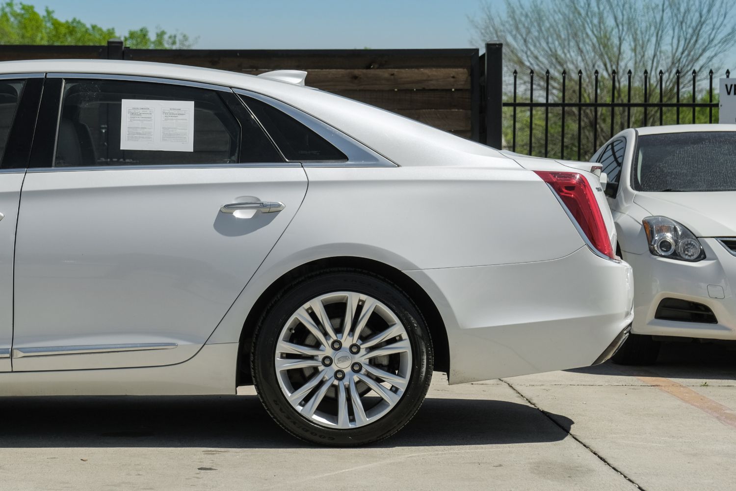 2018 Cadillac XTS Luxury FWD 17