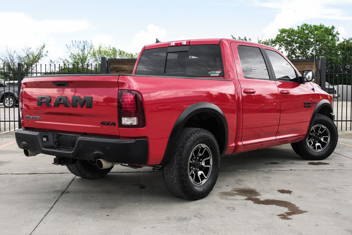 2017 RAM 1500 Rebel Crew Cab SWB 4WD 12