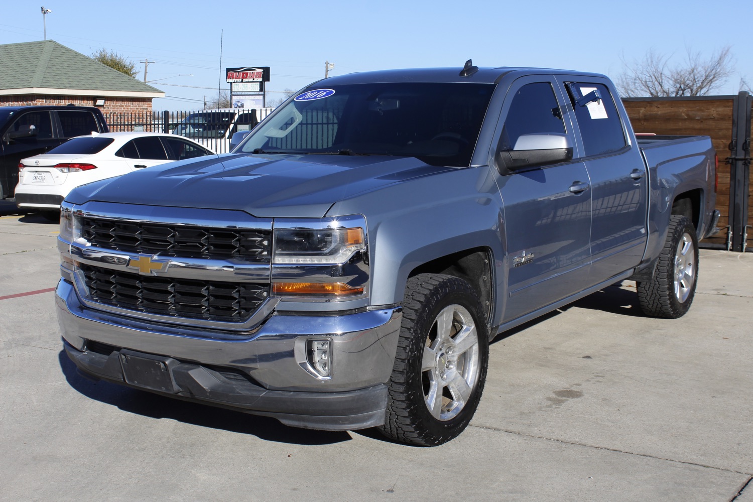 2016 Chevrolet Silverado 1500 LT Crew Cab 2WD 2