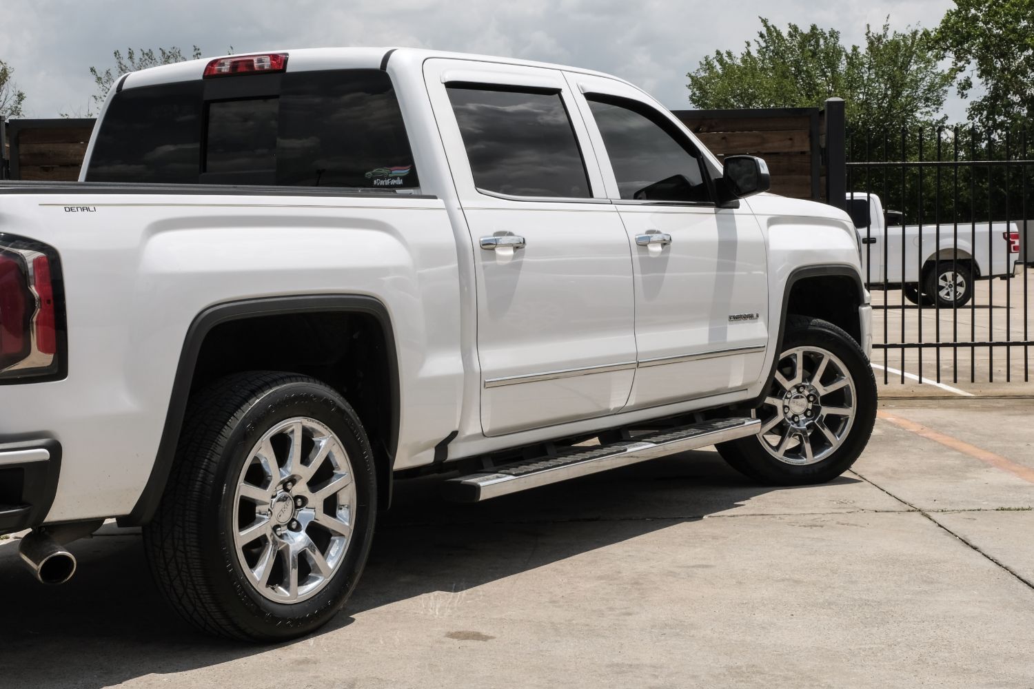 2017 GMC Sierra 1500 Denali Crew Cab Long Box 2WD 15