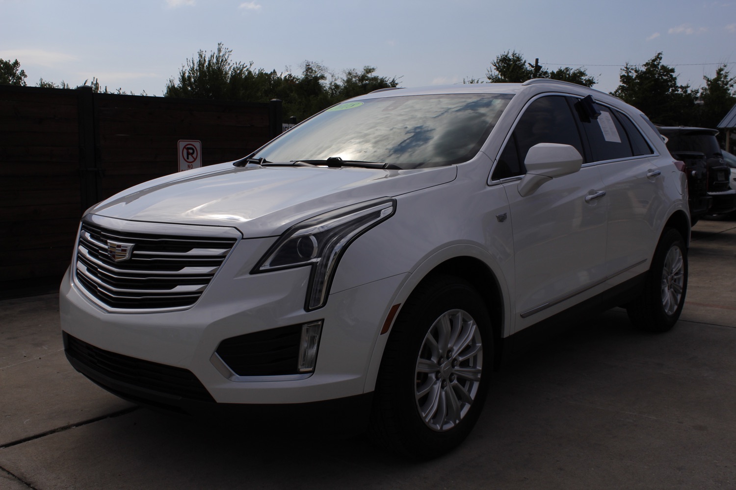 2018 Cadillac XT5 Base 2