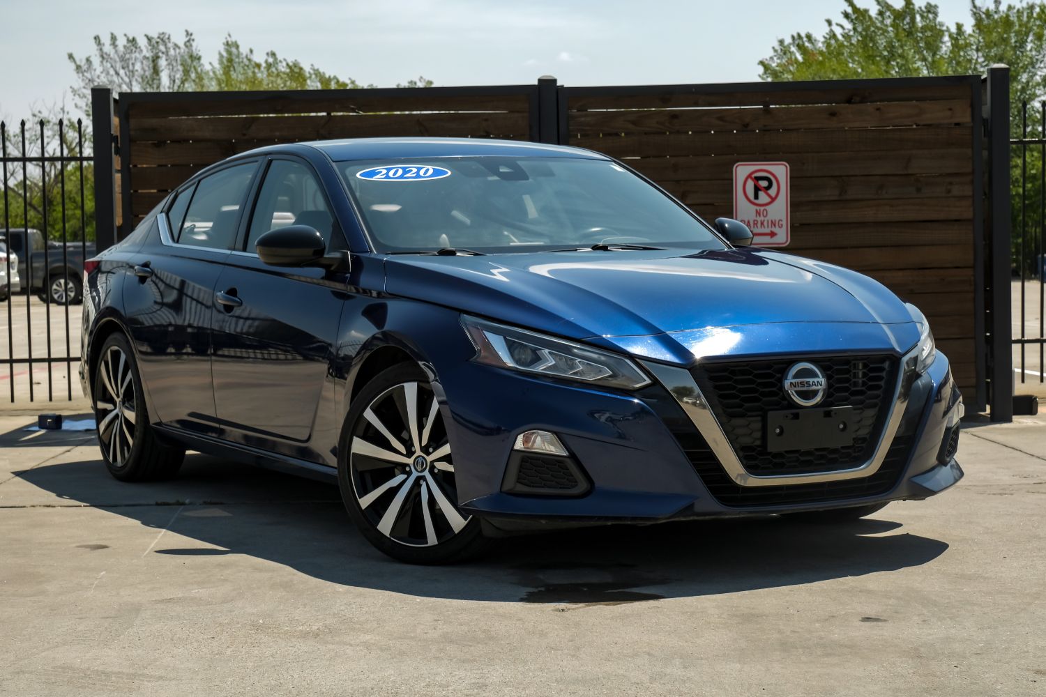 2020 Nissan Altima 2.5 SR 8