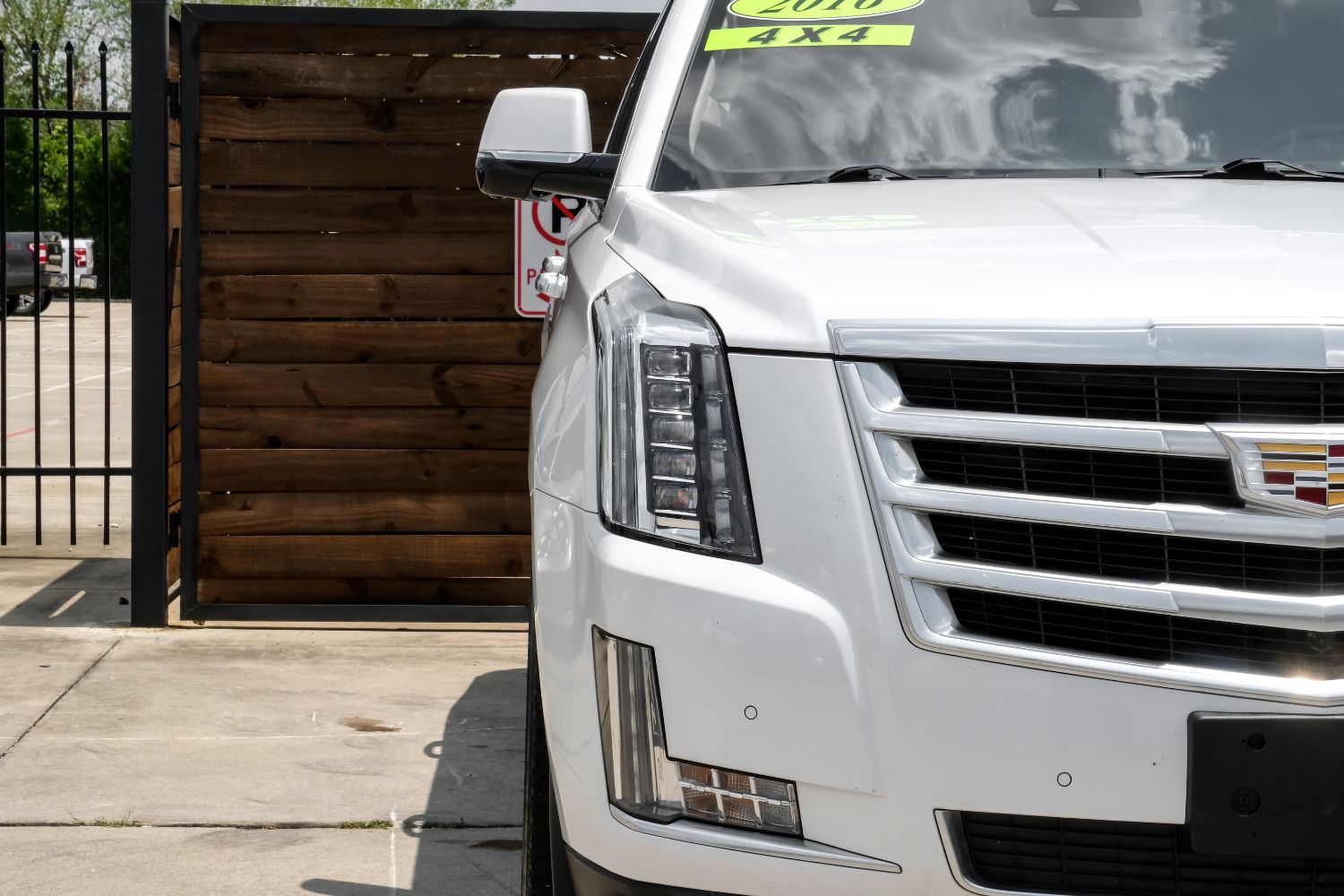 2016 Cadillac Escalade Luxury 4WD 47