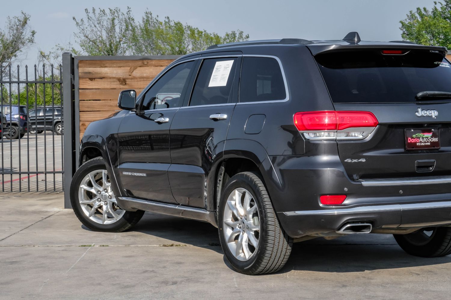 2015 Jeep Grand Cherokee Summit 4WD 14