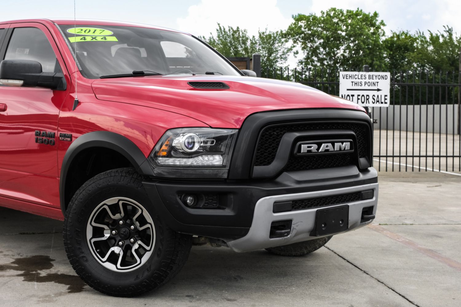 2017 RAM 1500 Rebel Crew Cab SWB 4WD 10