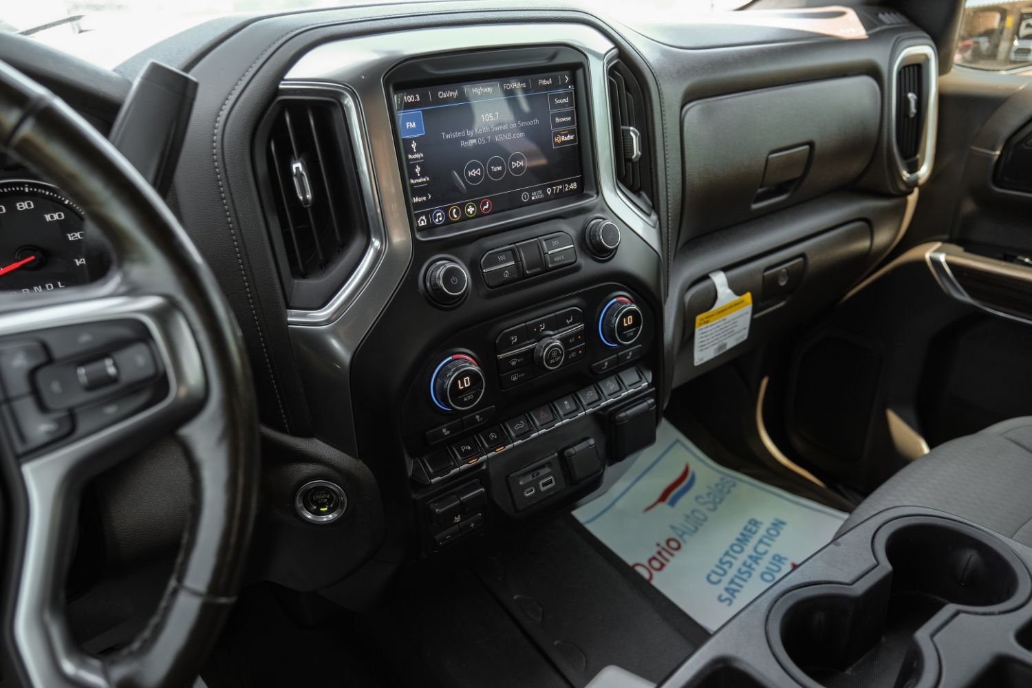2020 Chevrolet Silverado 1500 LT Crew Cab 4WD 29