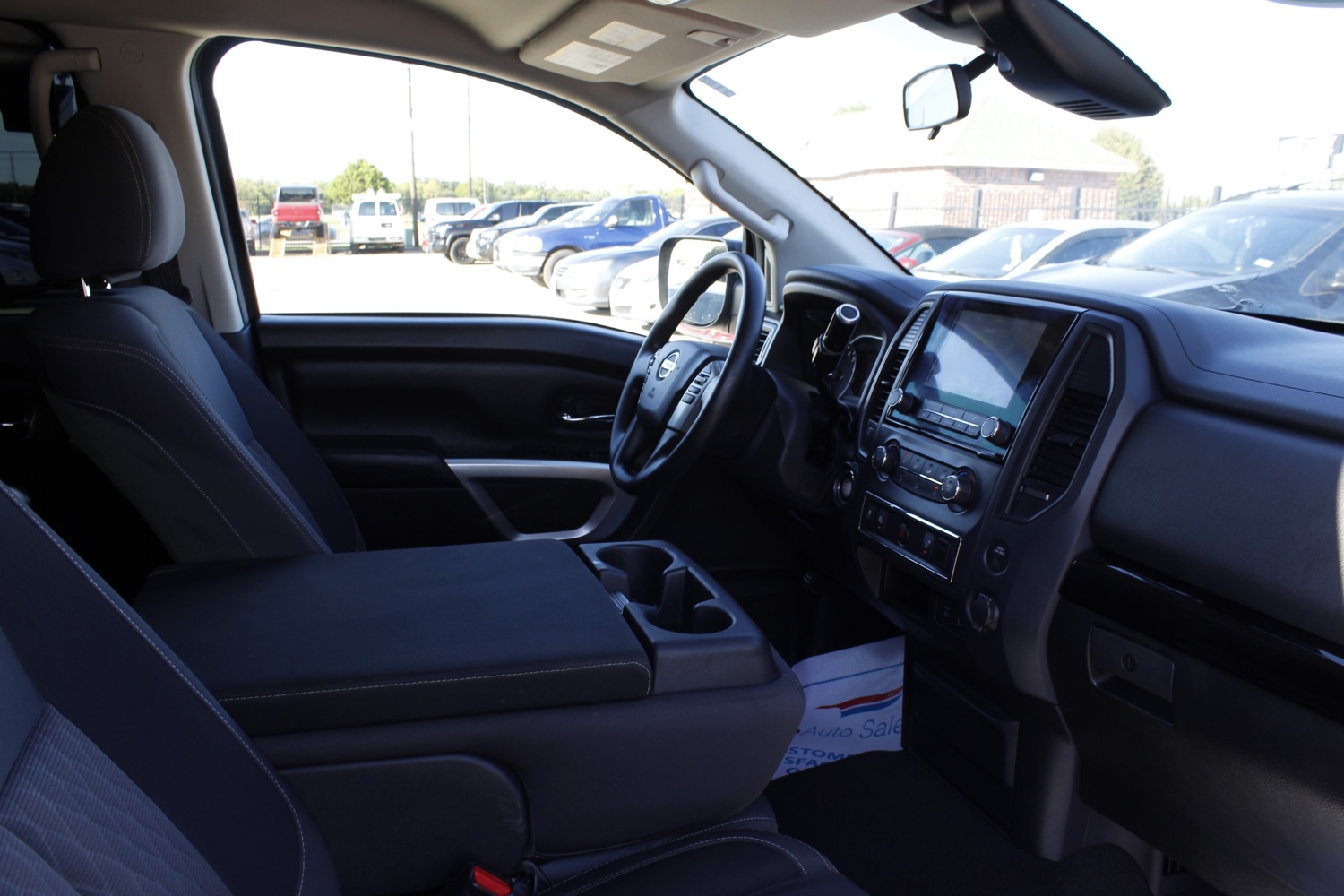 2022 Nissan Titan S Crew Cab 2WD 9