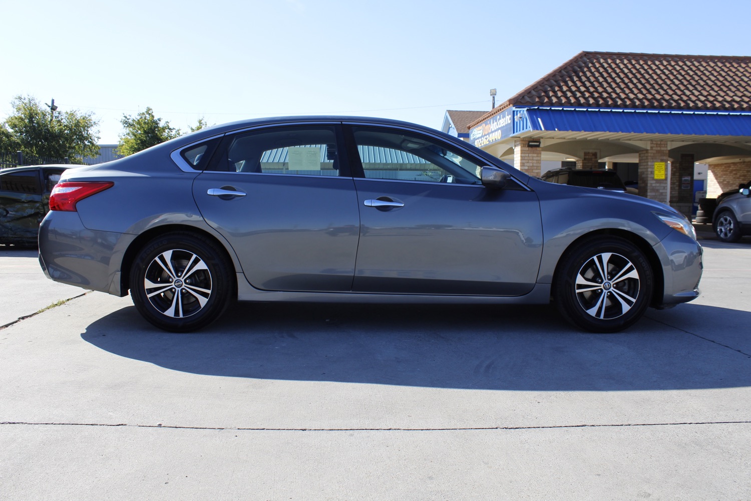 2017 Nissan Altima 2.5 S 8