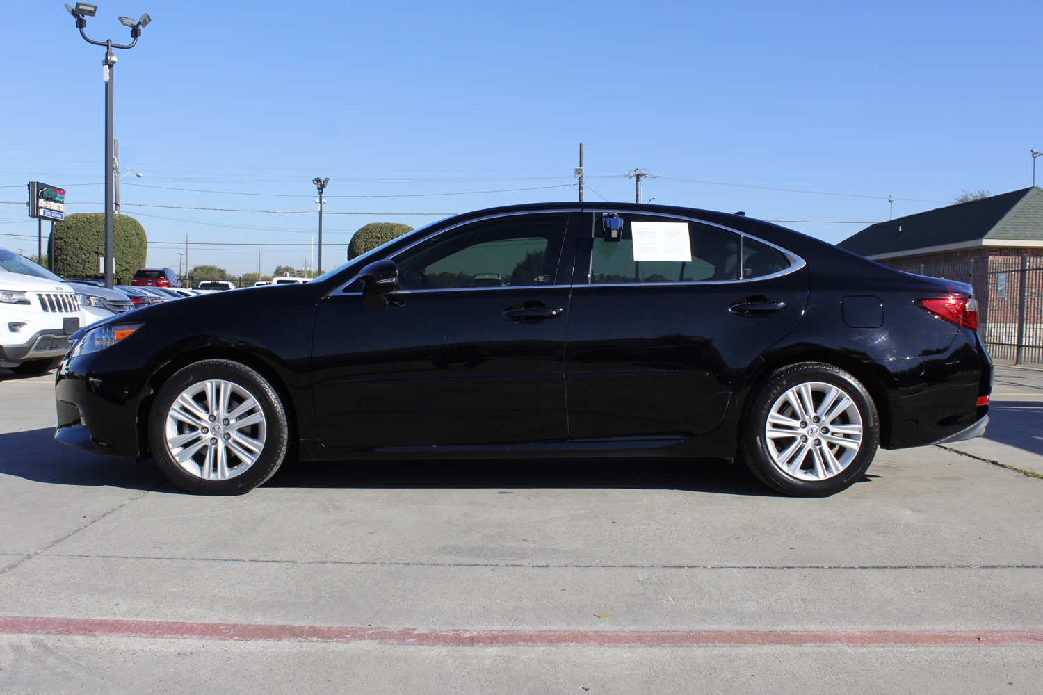 2013 Lexus ES 350 Sedan 3