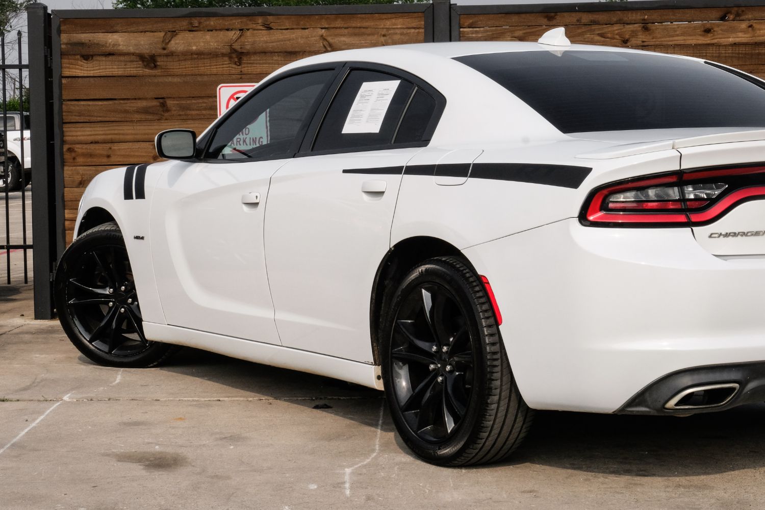2016 Dodge Charger R/T 12