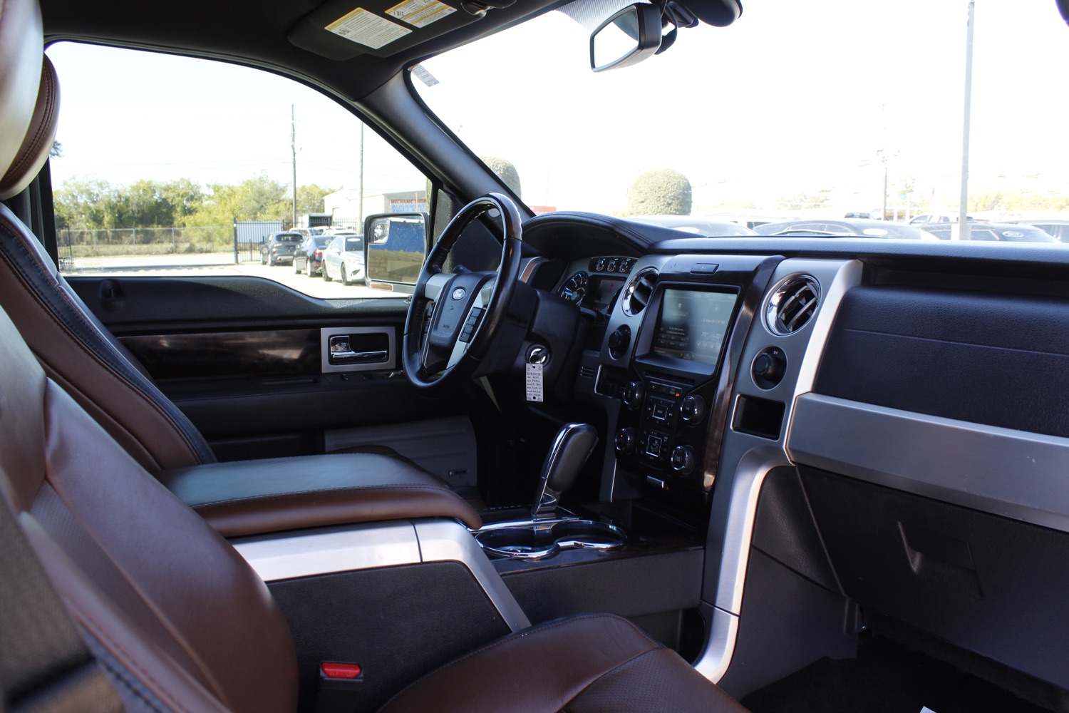 2014 Ford F-150 Platinum SuperCrew 5.5-ft. Bed 4WD 14