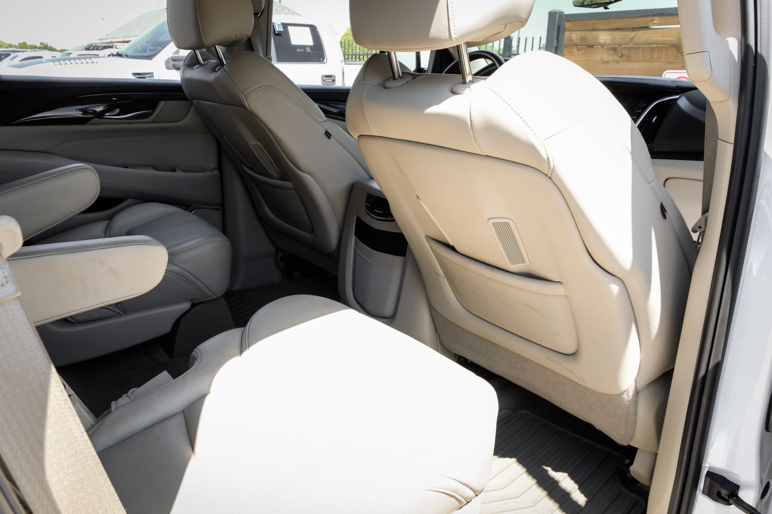 2017 Cadillac Escalade Luxury 4WD 33