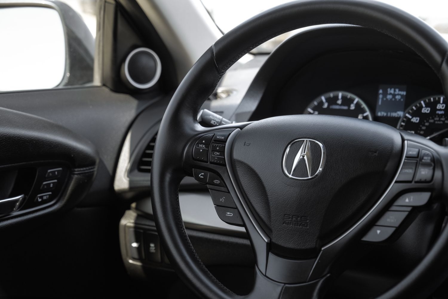 2014 Acura RDX 6-Spd AT w/ Technology Package 23