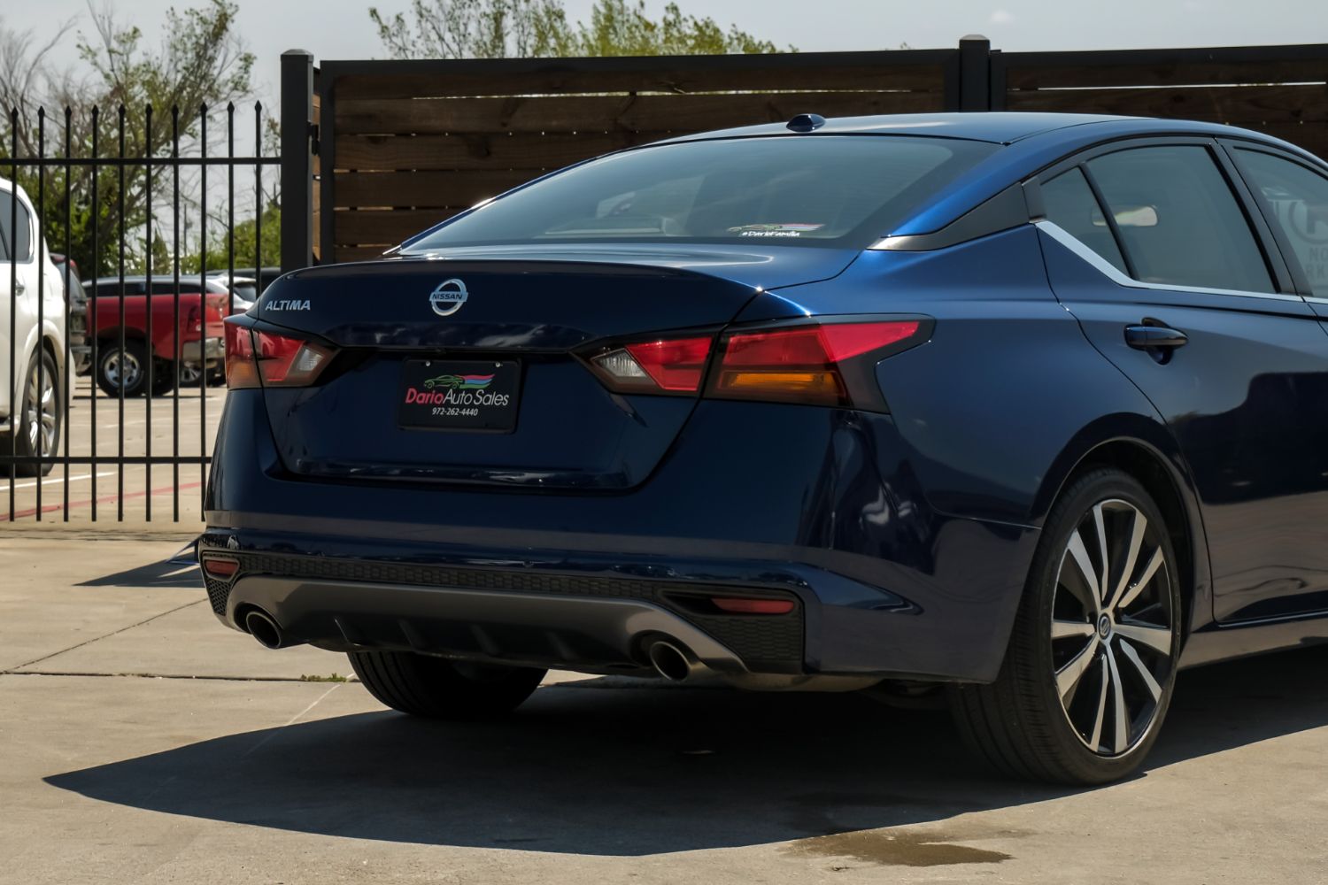 2020 Nissan Altima 2.5 SR 11