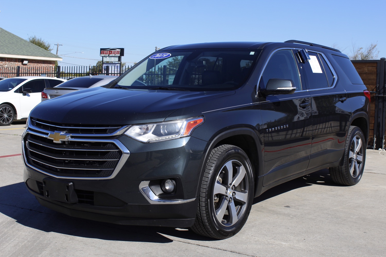 2019 Chevrolet Traverse LT Leather FWD 2