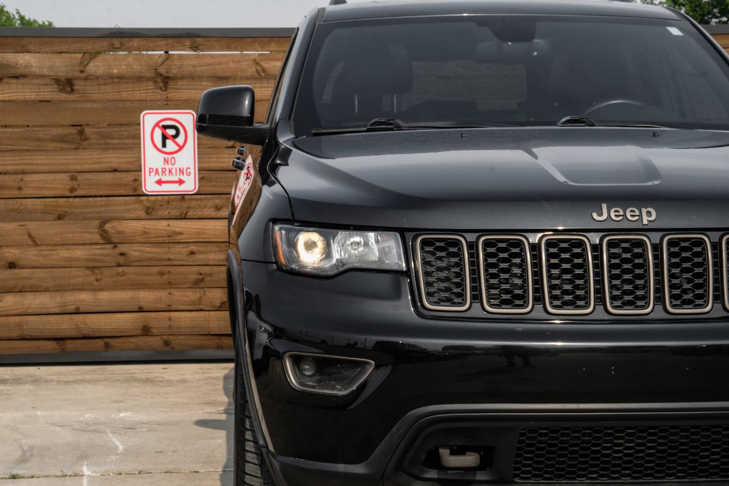 2016 Jeep Grand Cherokee Laredo 4WD 39