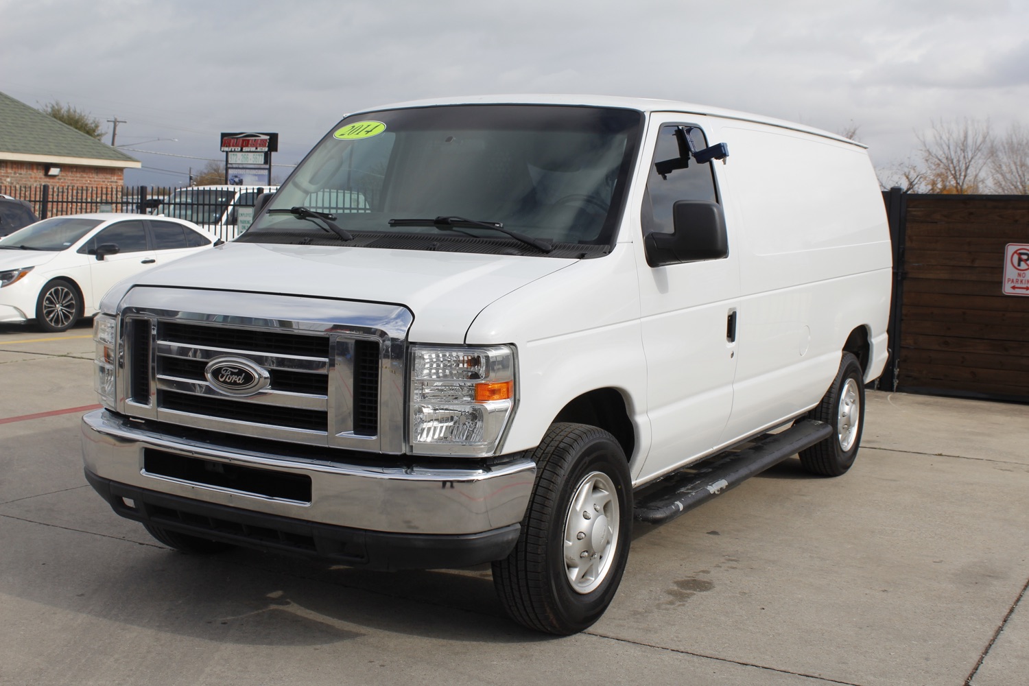 2014 Ford Econoline E-250 2