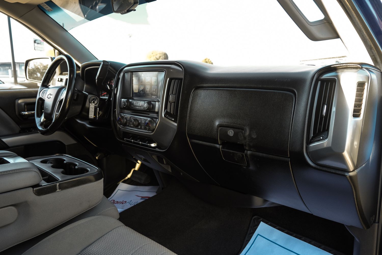 2018 Chevrolet Silverado 1500 LT Crew Cab Long Box 4WD 10