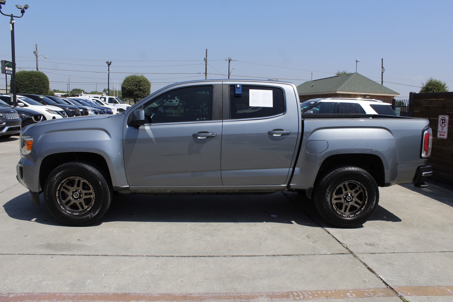 2018 GMC Canyon SLE Crew Cab 2WD 3