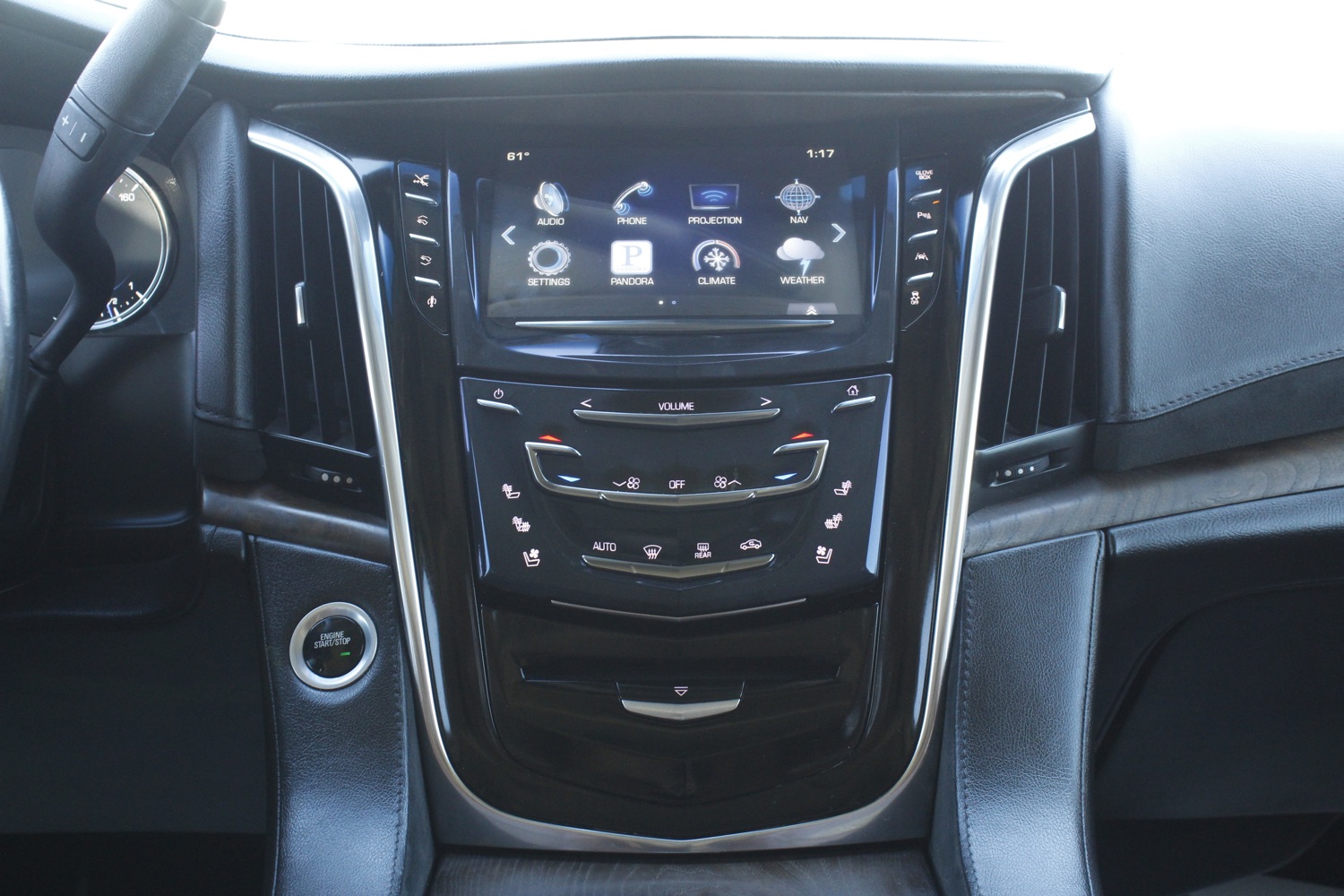 2016 Cadillac Escalade Premium 4WD 16